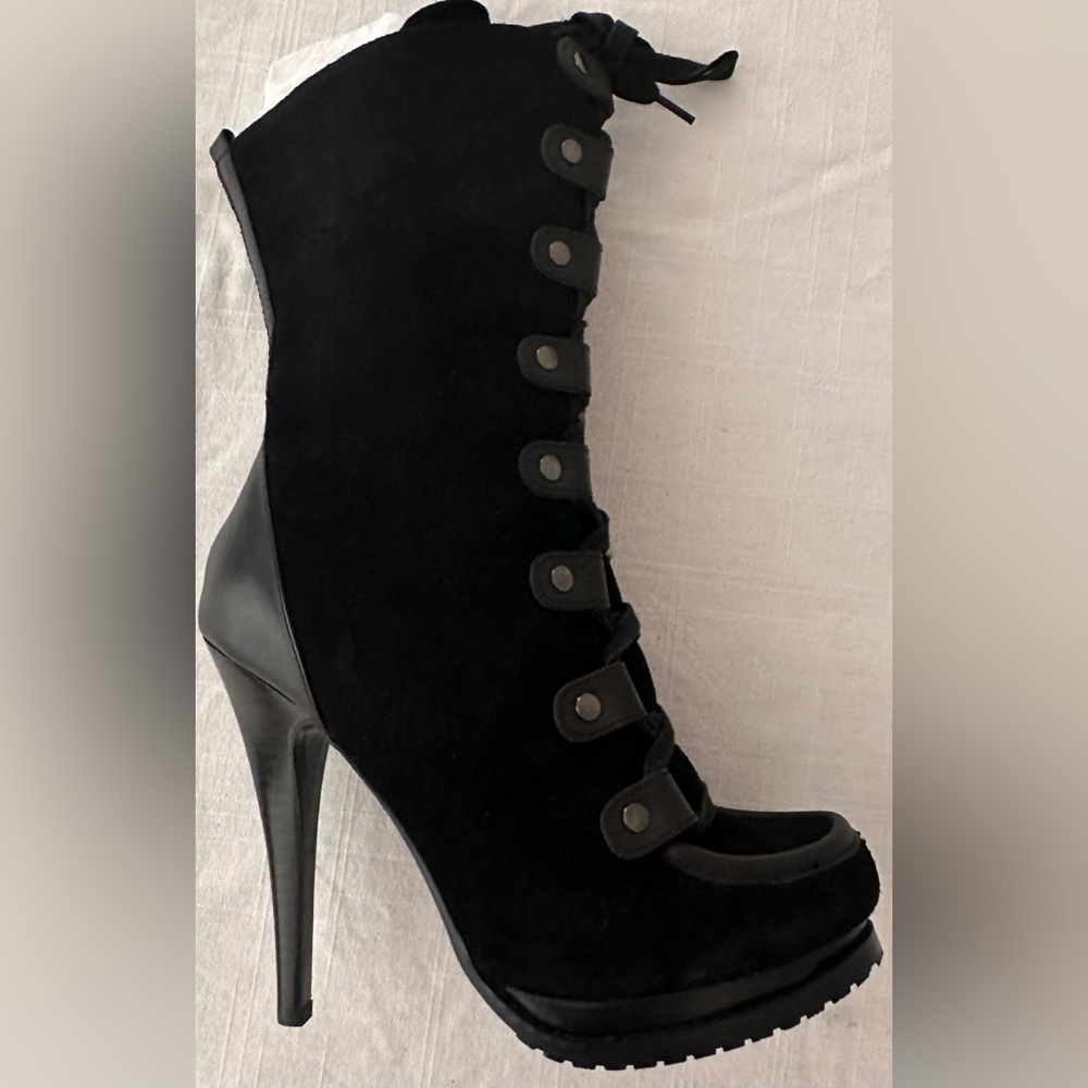 Charles David Tory Boot